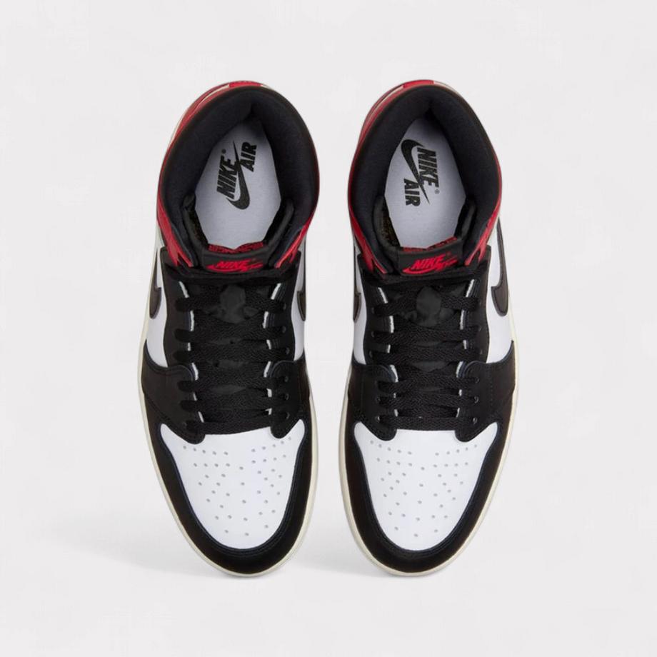 NIKE Air Jordan 1 High OG Sneakers  