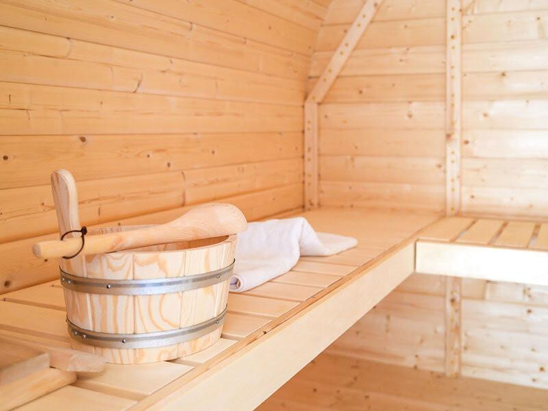 Smartbox  1 nuit relaxante en suite à thème avec souper et spa au bord du lac de Thoune - Coffret Cadeau 