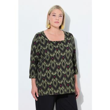 T-shirt dal taglio svasato con scollo rettangolare e maniche a 3/4