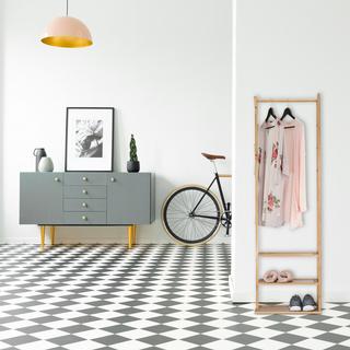 B2X Kleiderbügel aus Bambus mit 3 Ablagen  