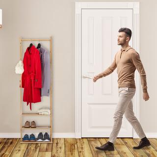 B2X Kleiderbügel aus Bambus mit 3 Ablagen  