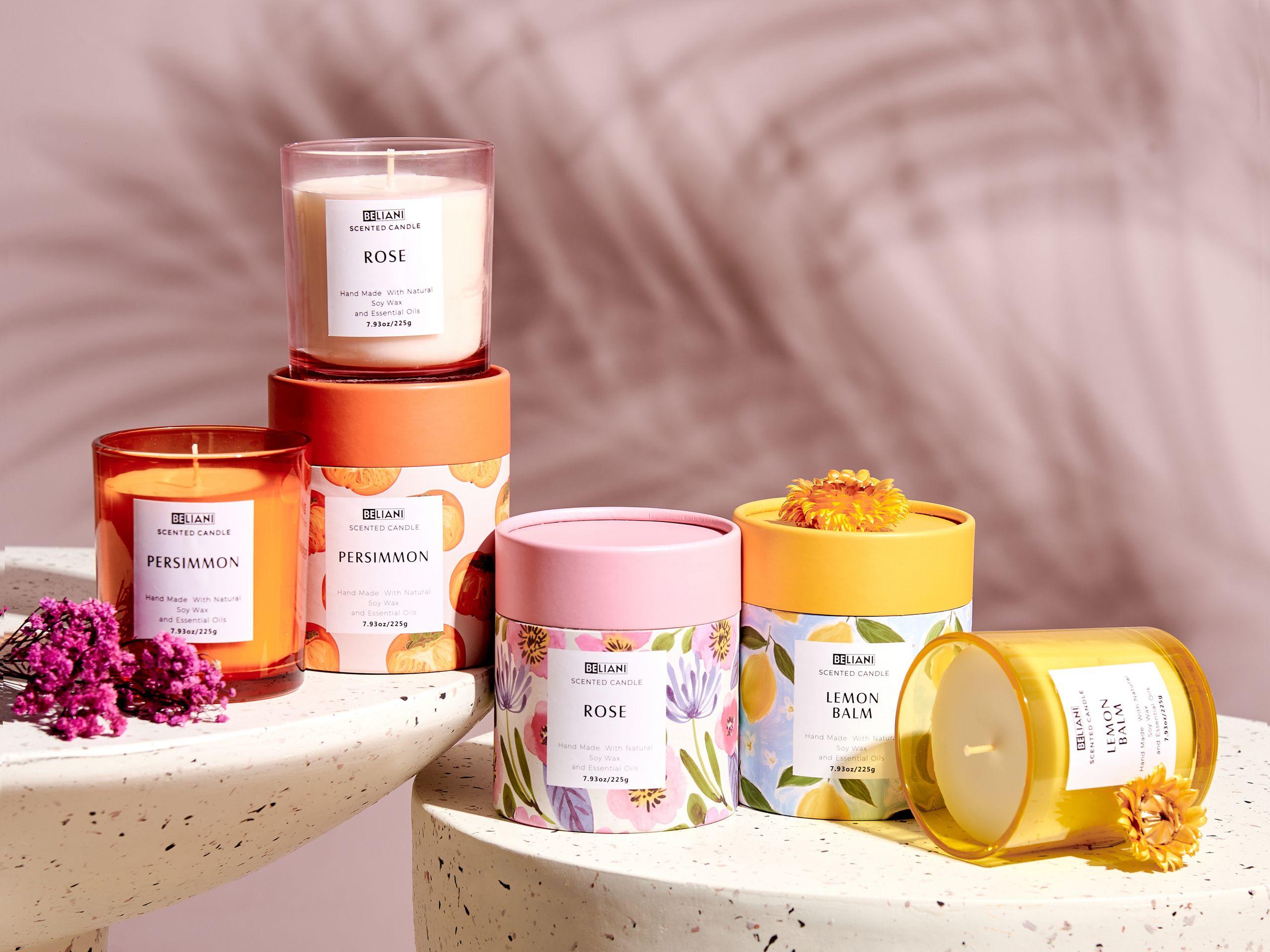 Beliani Set di 3 Candele Profumate en Cera di Soia COLORFUL BARREL  