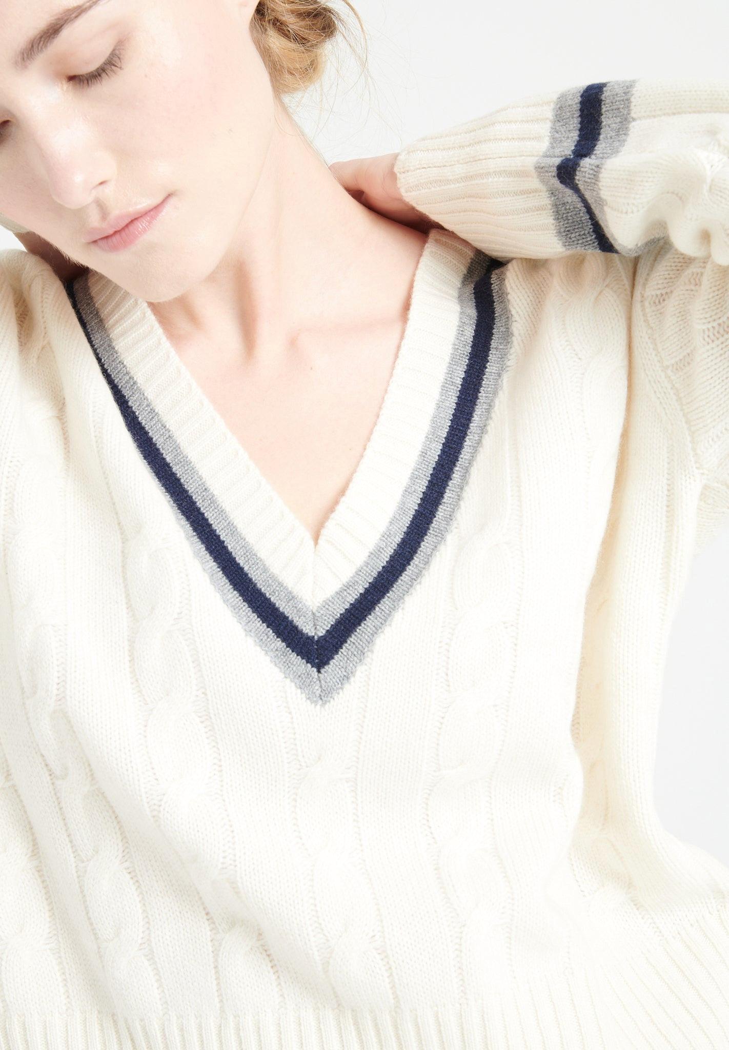 Studio Cashmere8  MIA 10 Pull col V 6 fils - 100% cachemire 