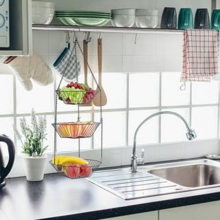 B2X Hängender Obstkorb in Schwarz  