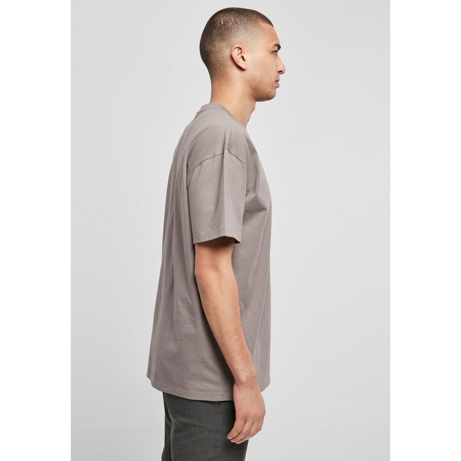 t-shirt heavy oversized