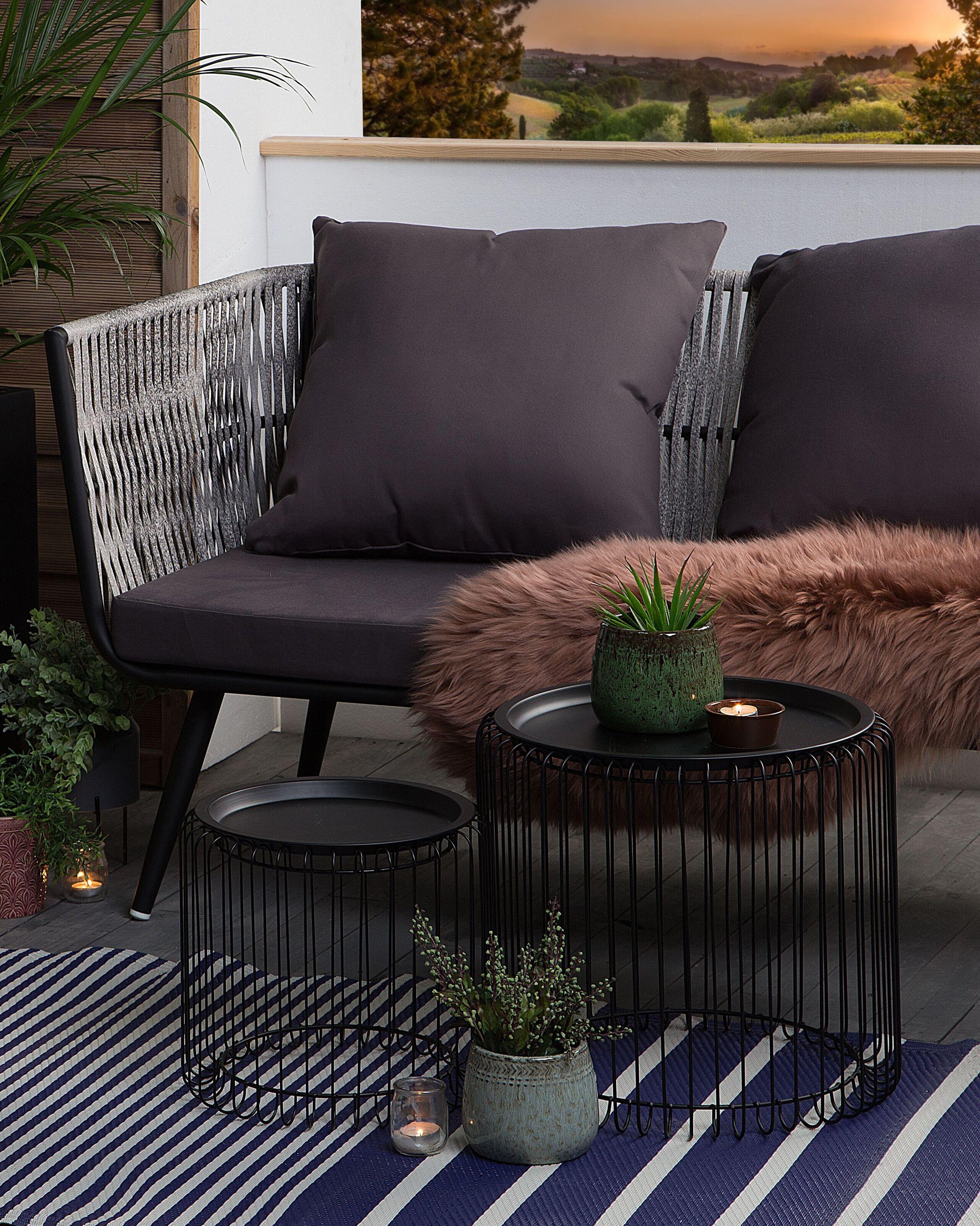 Beliani Outdoorteppich aus Polypropylen Modern HALDIA  