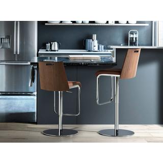 ANGEL CERDA Tabouret pivotant en similicuir marron et noyer  