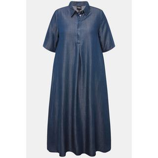 Ulla Popken  Robe midi en Lyocelle, aspect jean. Col chemise et manches courtes. 