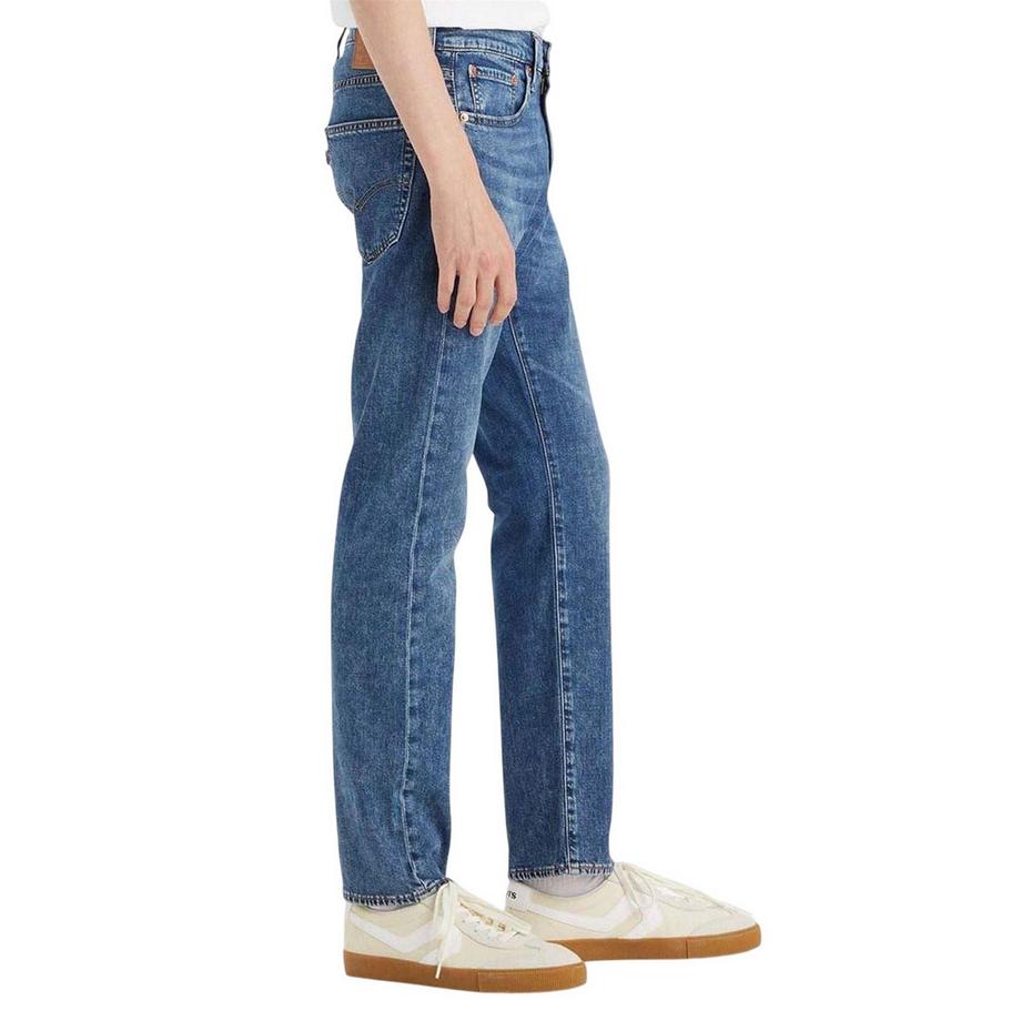 Levis Jean Free To Be Cool  