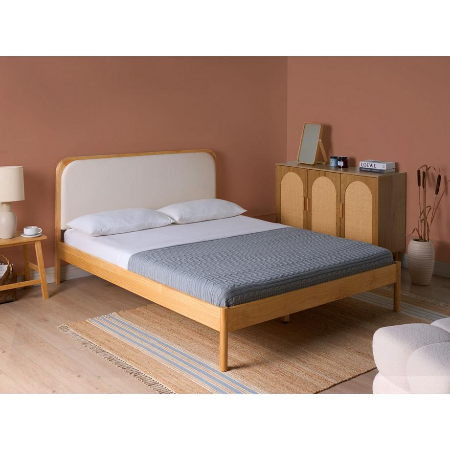 Beliani Lit avec sommier en Bois de pin Minimaliste DOSCHES  