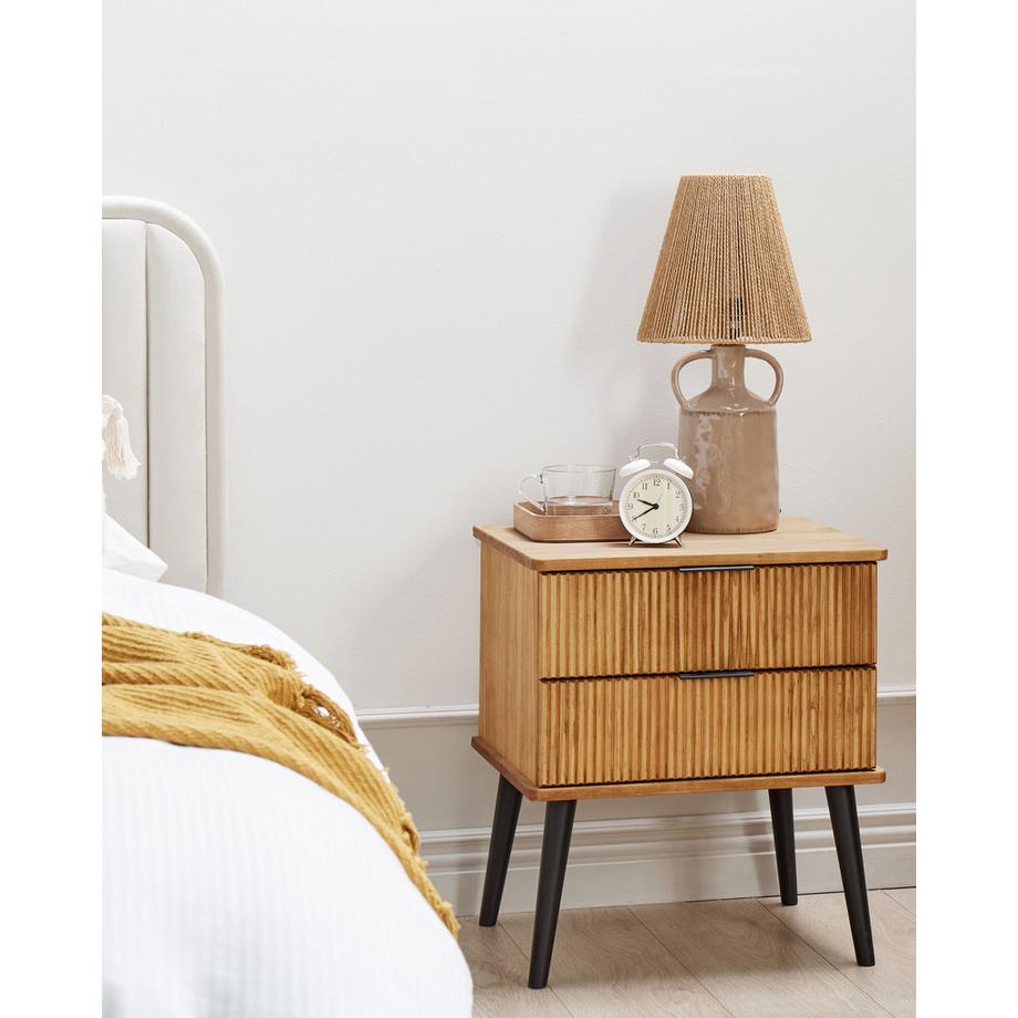 Beliani Table de nuit à 2 tiroirs en Bois de pin Rustique TIMMINS  