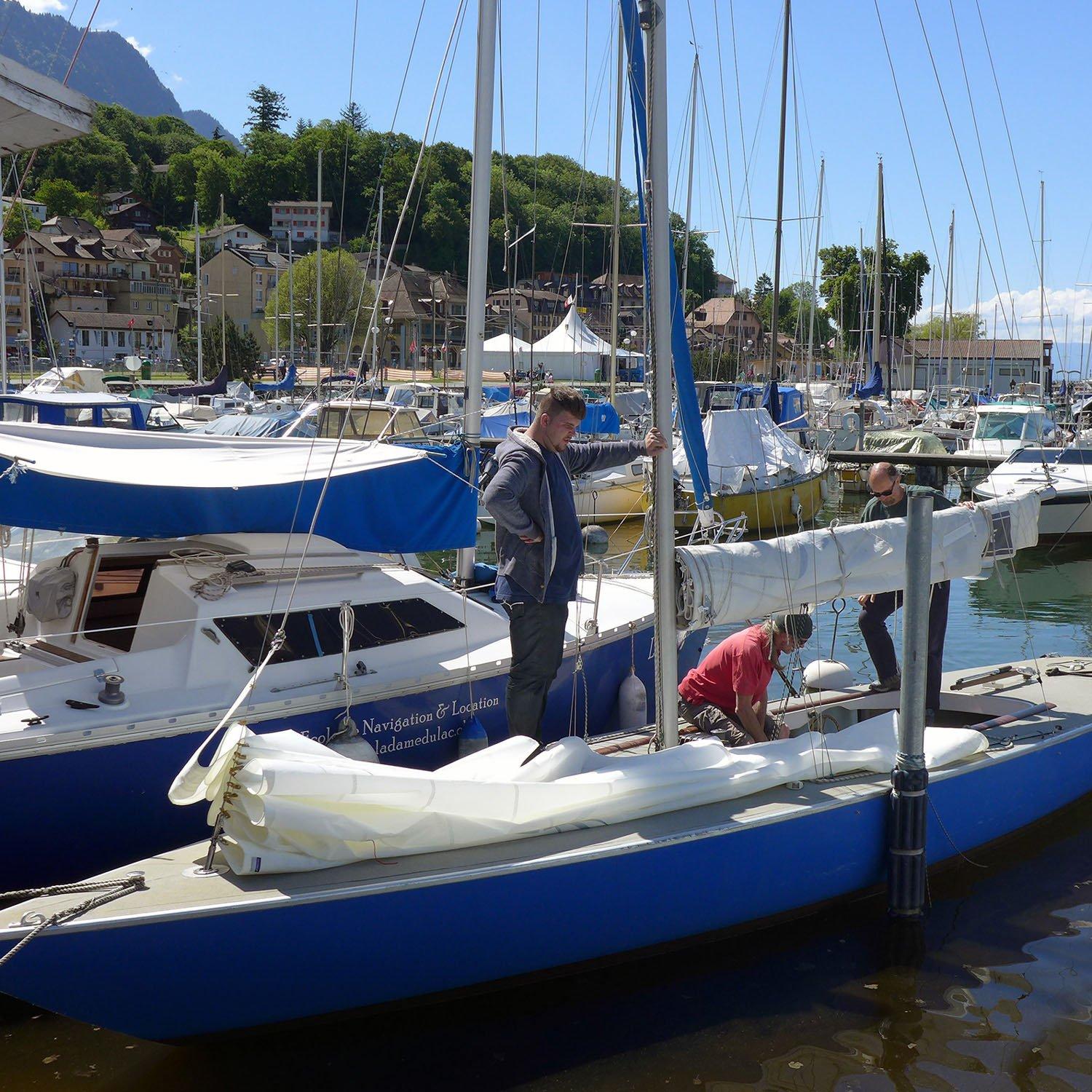 Image of 1 Zauberhafte Übernachtung Auf Dem La Dame Du Lac Boot Im Hafen Von Bouveret - Geschenkbox Unisex