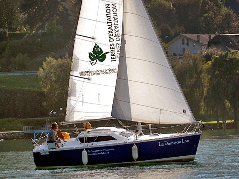 Smartbox  1 zauberhafte Übernachtung auf dem La Dame du Lac Boot im Hafen von Bouveret - Geschenkbox 