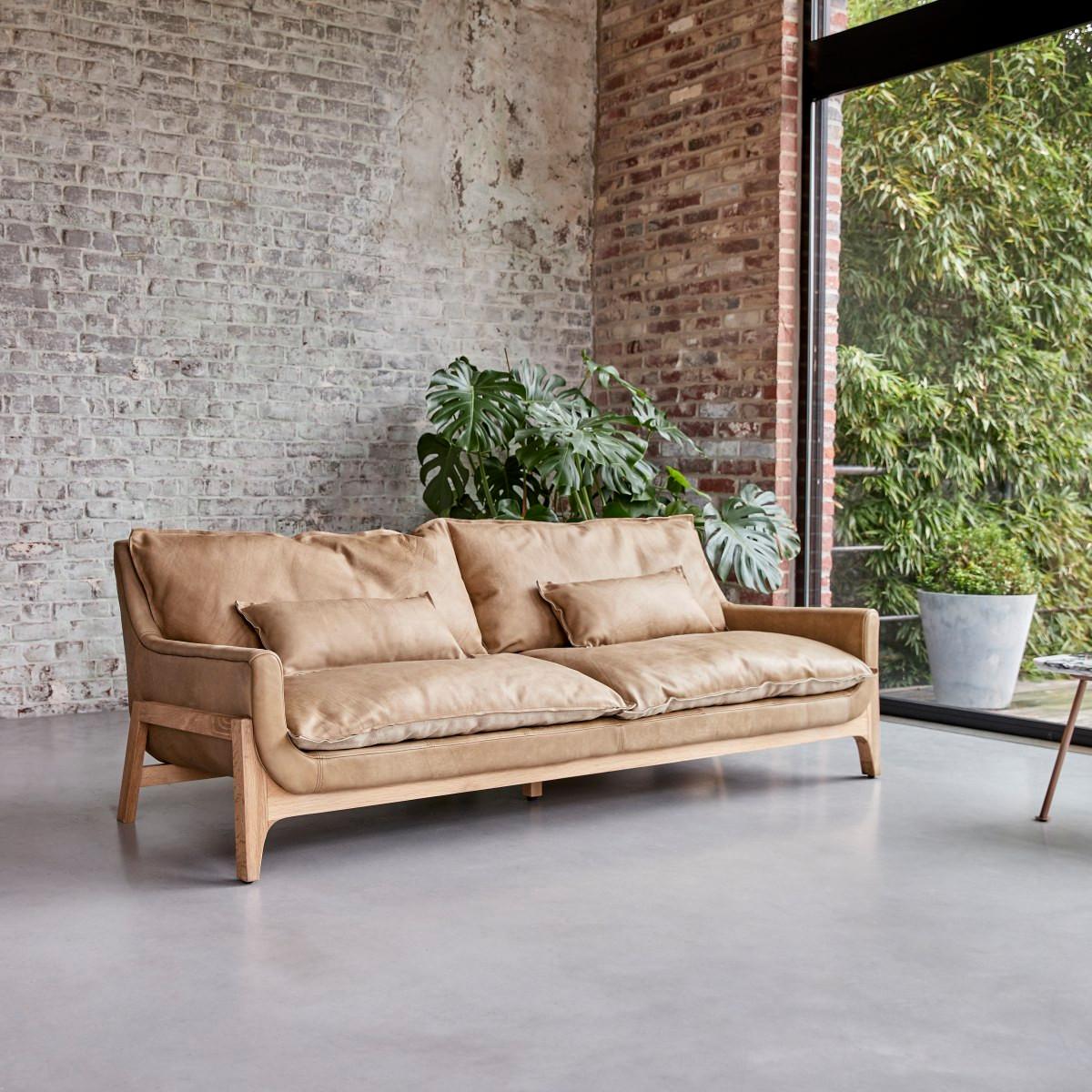 Tikamoon Sofa 3-Sitzer aus massivem Eichenholz und Leder Cheyenne Woodnest  