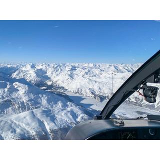 Smartbox  Volo in elicottero Cabri G2: 40 minuti di grandi emozioni da Lodrino - Cofanetto regalo 