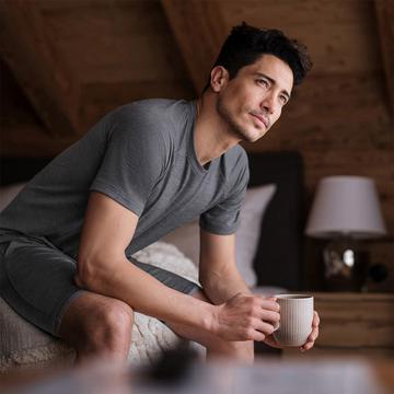 STAY WARM SLEEP T-SHIRT MEN