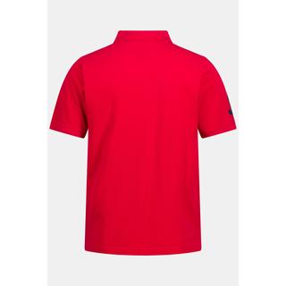 JP1880  Maglia polo di piqué con applicazione su una manica e mezze maniche, fino alla tg. 8XL 