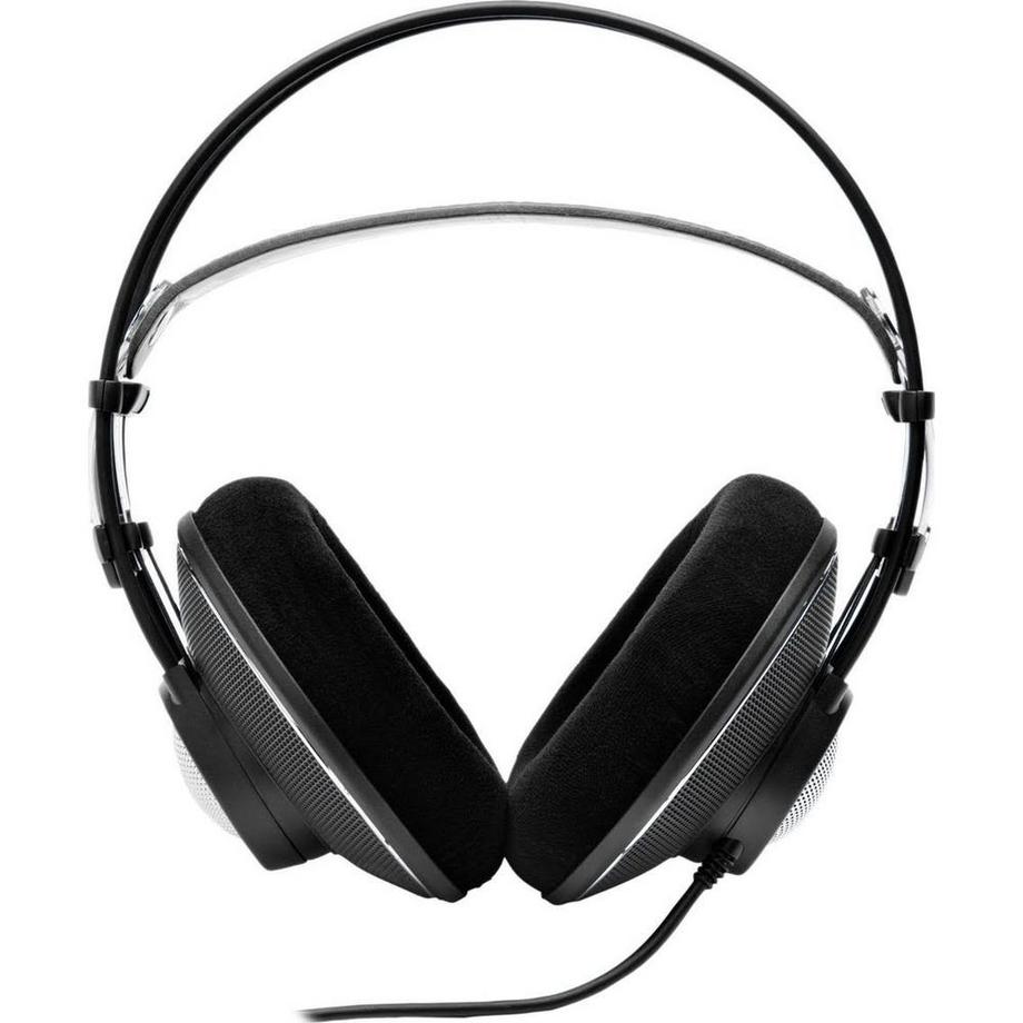 AKG  AKG 