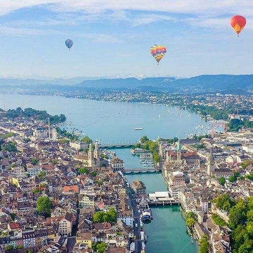 Geschenkidee  Ballonfahrt über den Zurichsee - inkl. Übernachtung (für 2 Personen) 