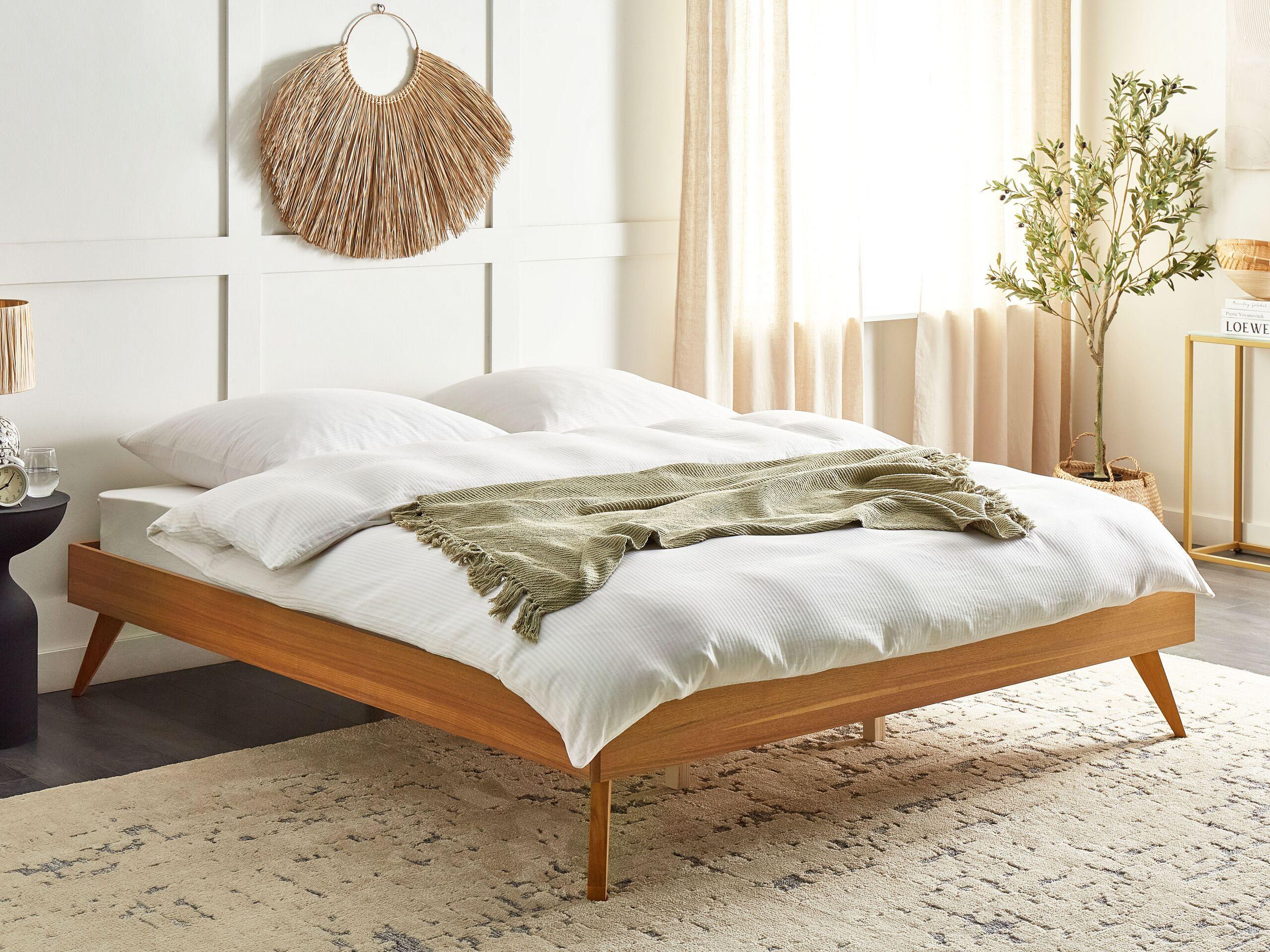 Beliani Bett mit Lattenrost aus MDF-Platte Retro BERRIC  