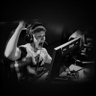 logitech G  G Pro X Superlight mouse Mano destra RF Wireless 25600 DPI 