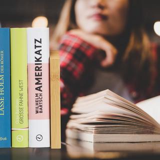 Northix Buchstütze aus Bambus - 2er-Set  