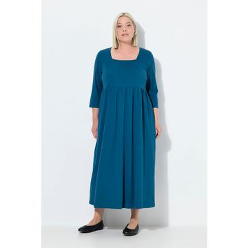 Abito di jersey dal taglio svasato con scollo rettangolare e maniche a 3/4