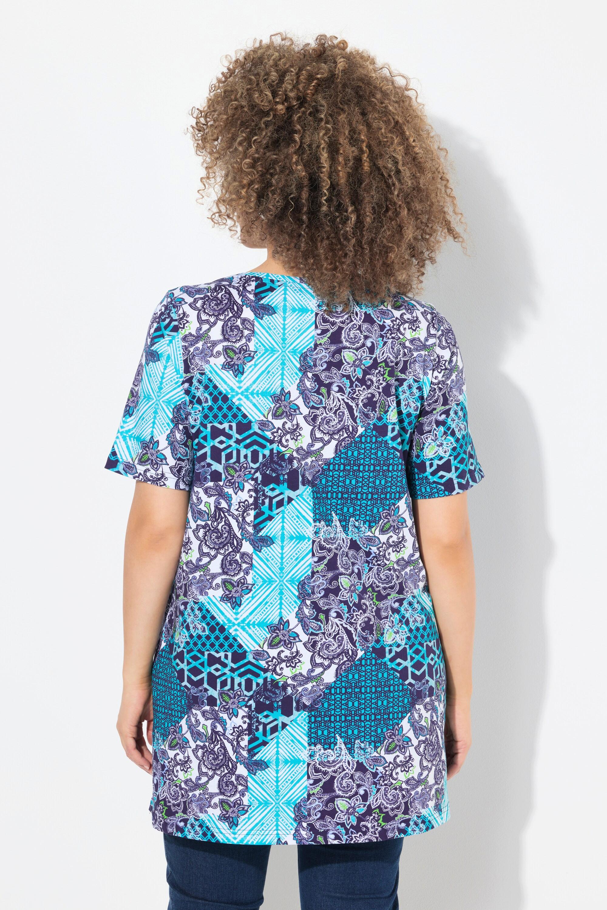 Ulla Popken T-shirt long Imprimé patchwork Col V Manches courtes Coupe évasée  