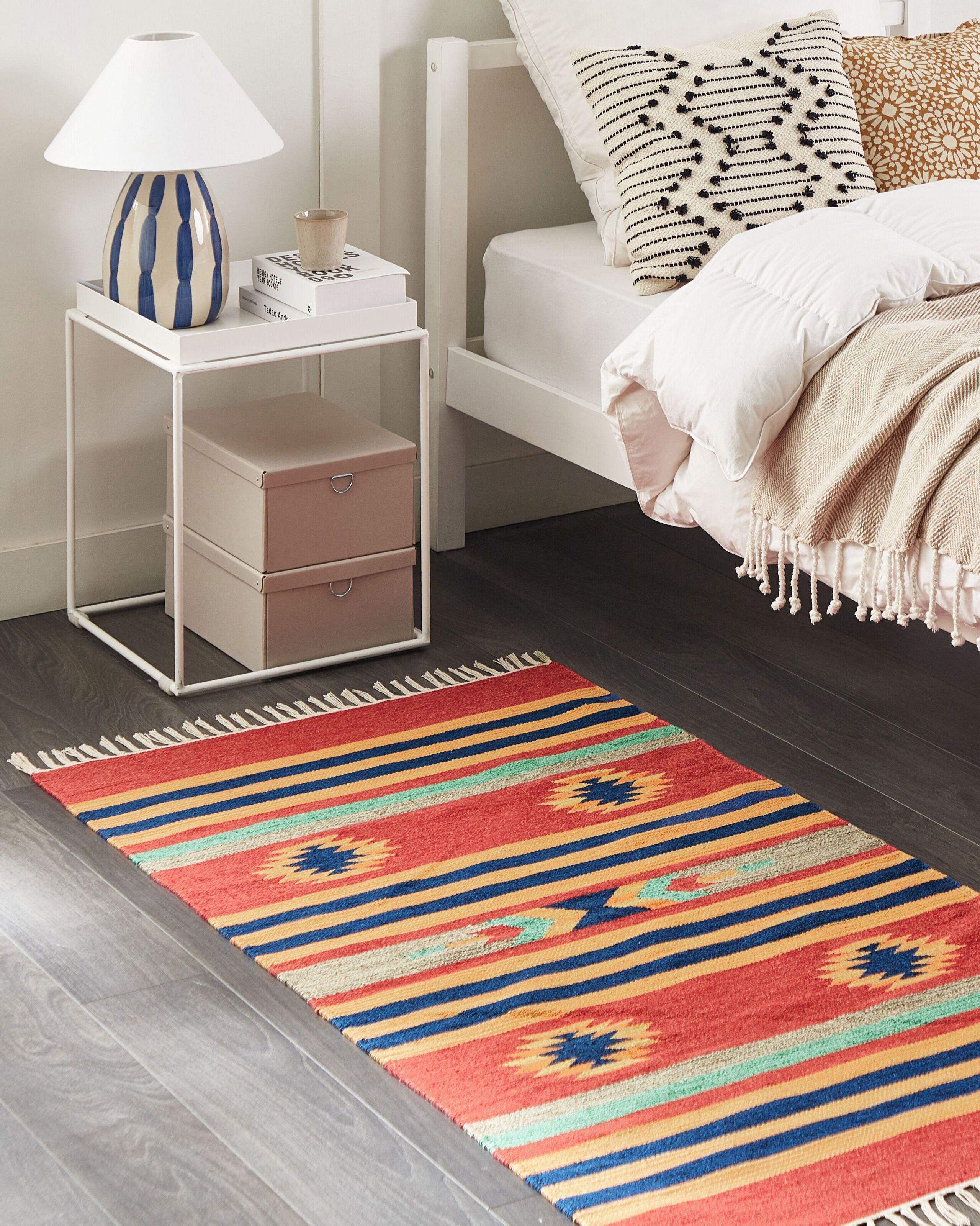 Beliani Tapis en Coton Traditionnel HATIS  