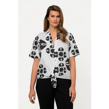 Blusa con stampa grafica, orlo con nodo, collo da camicia e mezze maniche