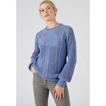 Pull jeu de maille et torsades.