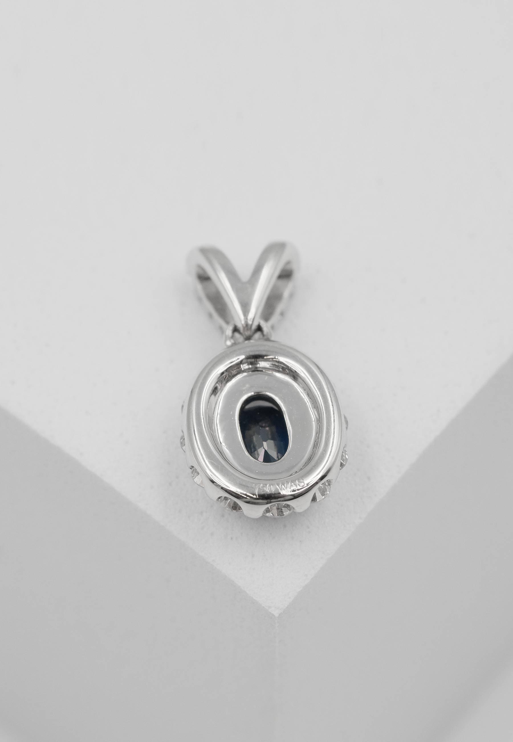 MUAU Schmuck  Pendentif or blanc 750 saphir 0,76ct. diamants 0,42ct. 13x9mm 