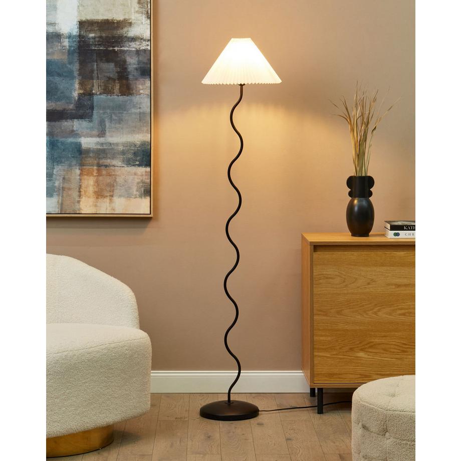 Beliani Stehlampe aus Eisen Retro JIKAWO  