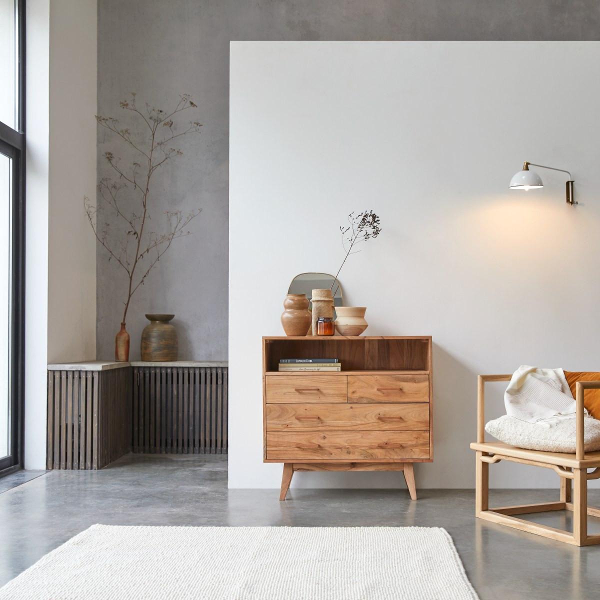 Tikamoon Cassettiera in acacia massello Oslo  