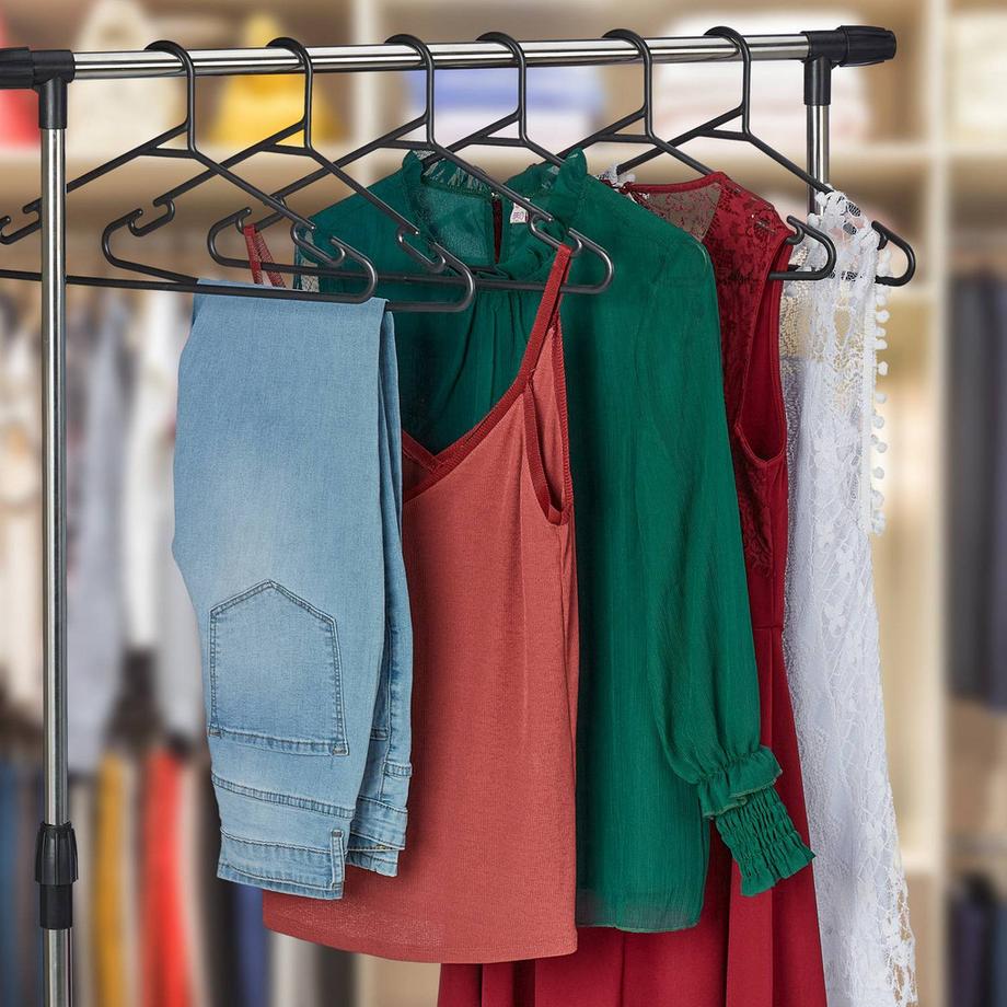 B2X set di 24 grucce appendiabiti in plastica nera  