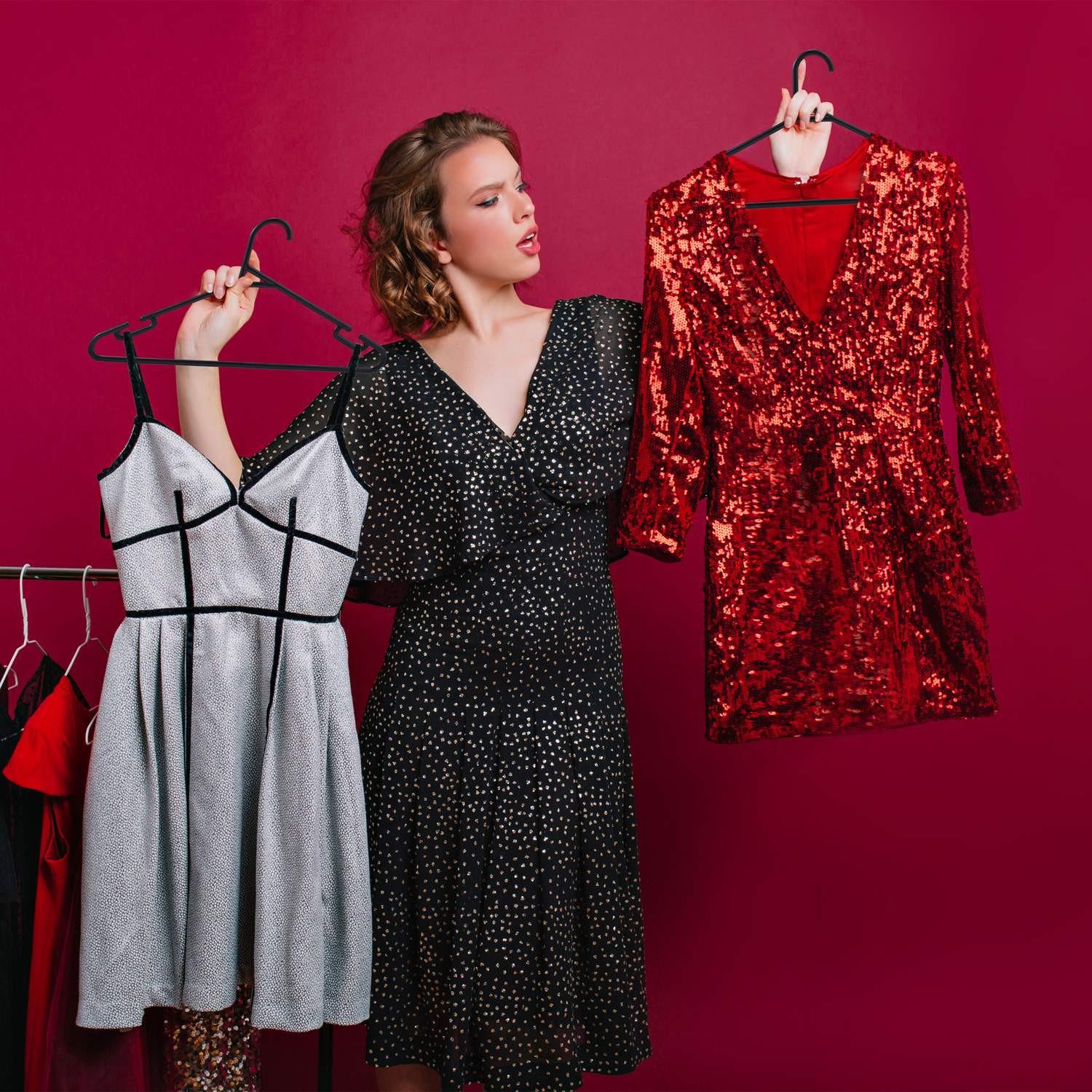 B2X Set mit 24 Kleiderbügeln ausem Kunststoff  