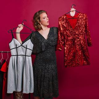 B2X Set mit 24 Kleiderbügeln ausem Kunststoff  