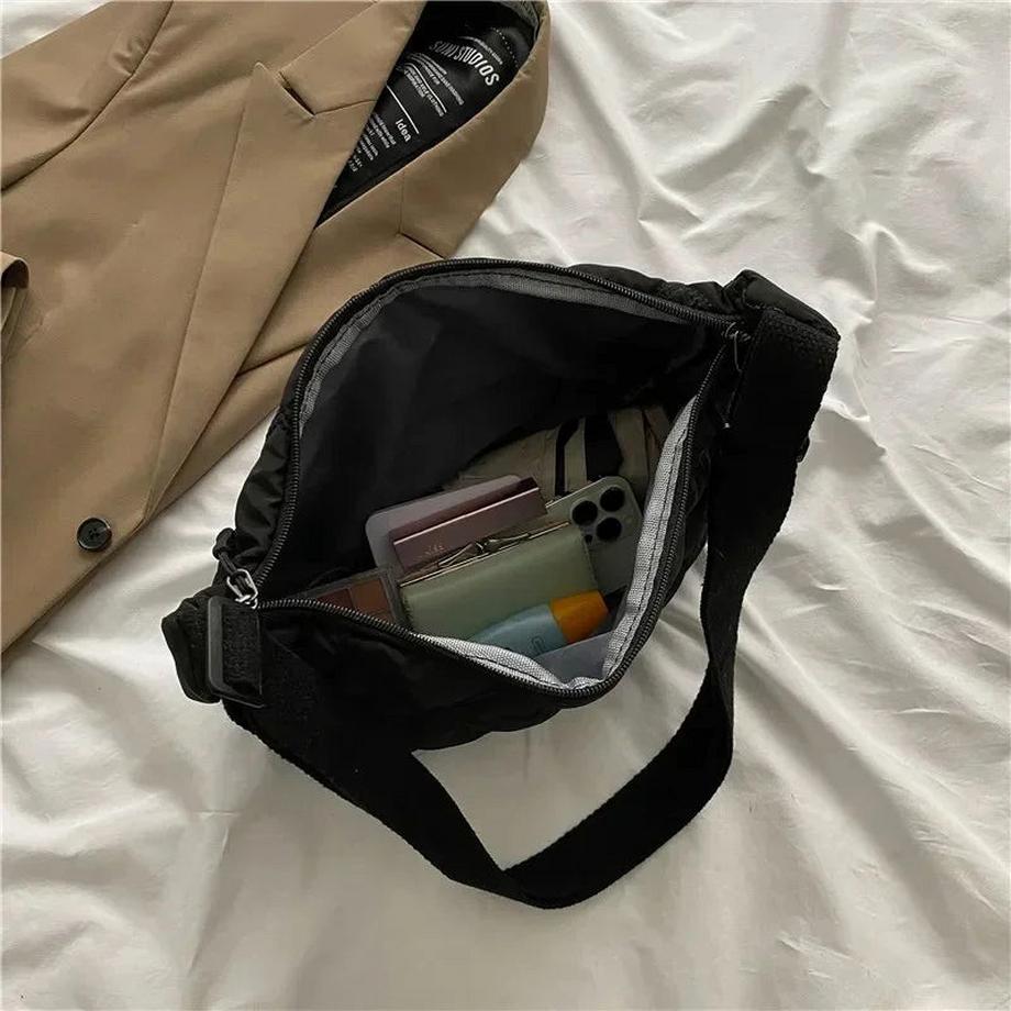 Only-bags.store Gesteppte Crossbody Hobo Tasche  