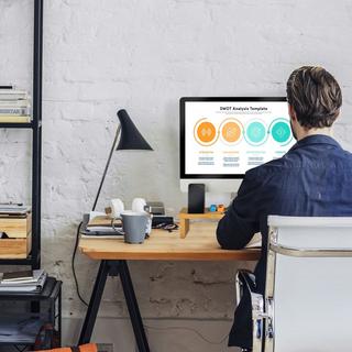 Northix  Monitorständer aus natürlichem Bambus 