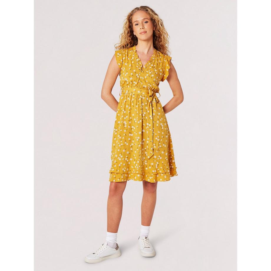 Minikleid mit Gänseblümchen