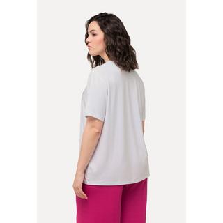 Ulla Popken  T-shirt con fiori, applicazioni, scollo a girocollo e mezze maniche 