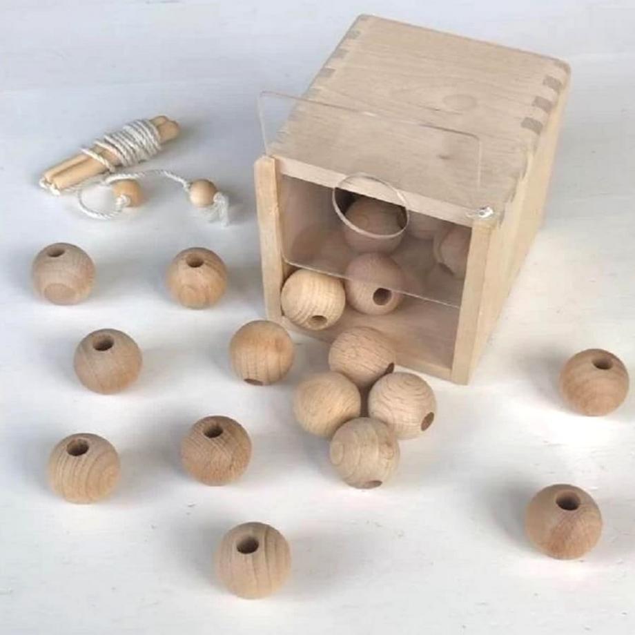 Activity-board  Spielzeug für Kleinkinder, Holzperlen zum Schnüren, Waldorf-Spielzeug, Naturperlen 