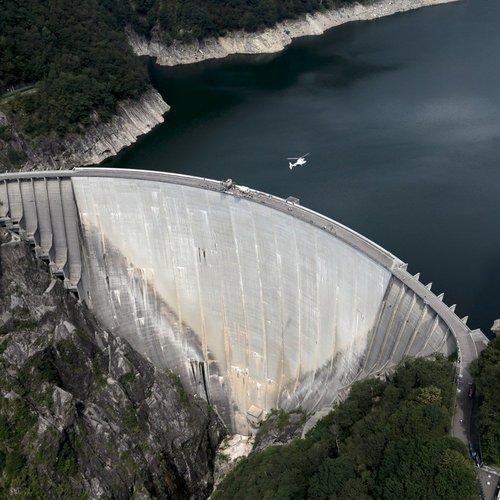 Image of Helikopter Rundflug "james Bond" Über Locarno - 20 Minuten (für 1 Person) Unisex