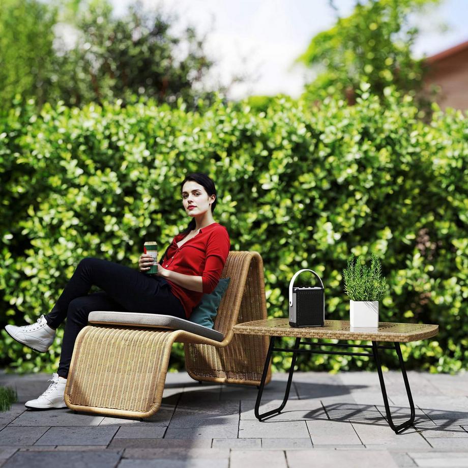 Northio Polyrattan Gartentisch, 90 x 50 x 45 cm, UV-beständig Beistelltisch mit Glasplatte, rechteckiger Terrassentisch, Balkontisch für Garten, Terrasse, Balkon Naturholz Aosom  