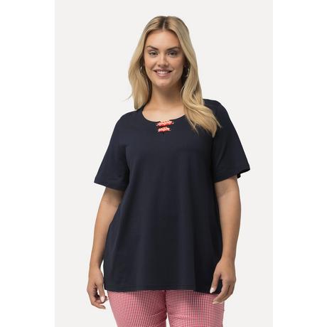 Ulla Popken  T-shirt dal taglio svasato con allacciatura, scollo a girocollo e mezze maniche 