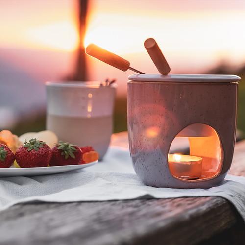 Image of Schokofondue Auf Der Rigi - Picknick (für 2 Personen) Unisex