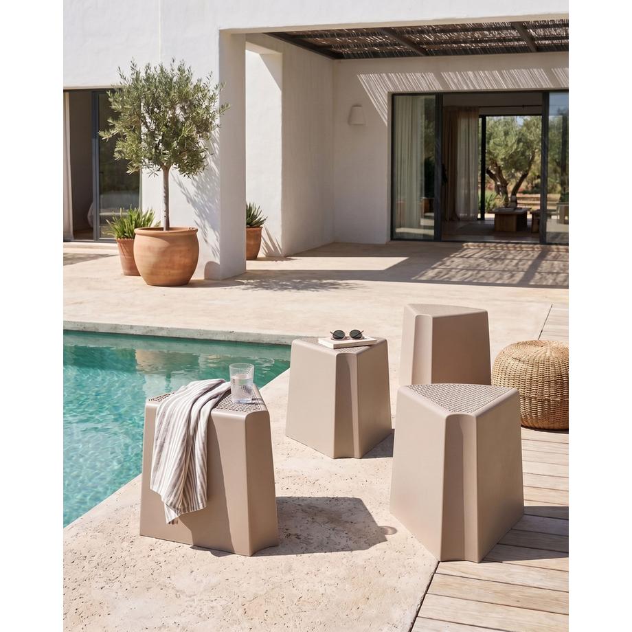 Beliani Set di 4 sgabelli da giardino en ABS (materiale sintetico resistente) Minimalista EVROS  