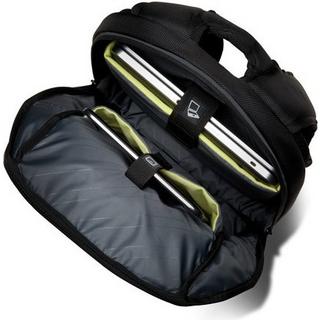 Kensington  Triple Trek bis 14” Ultrabook & Co. Rucksack 