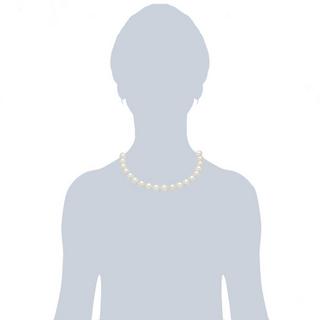 Rafaela Donata  Femme Collier de perles 