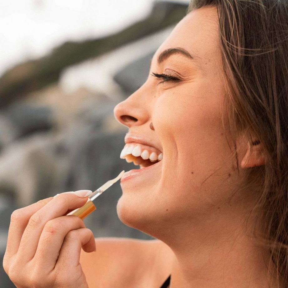 Coola  Huile à lèvres Classic Liplux SPF30 